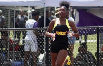 Bolts Team Track